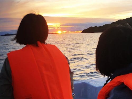 夕焼け参拝クルージング