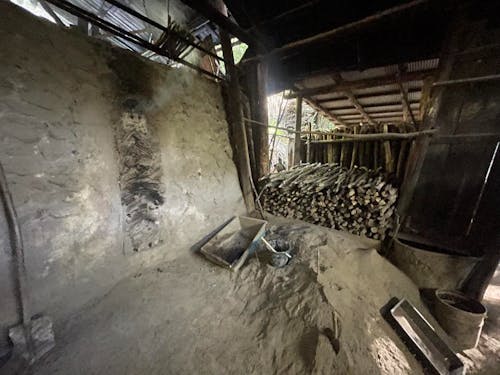 紀州備長炭製炭士さんから備長炭の歴史や作り方を学ぶプログラムを予定