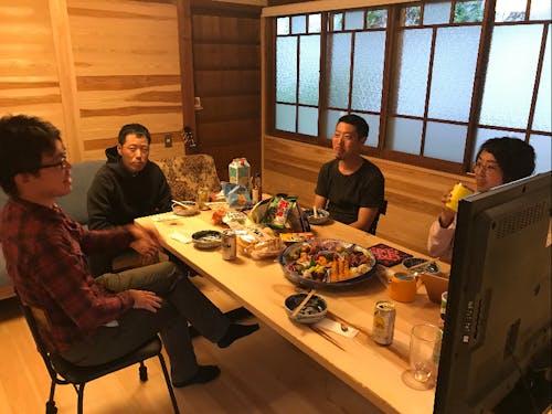 <起業サポートプログラム>村の事業者と仲良くなる村内交流会の風景