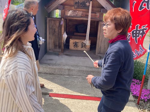 その人柄に魅せられ再訪する人も少なくない