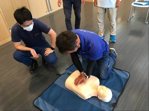 年に1度、AED講習