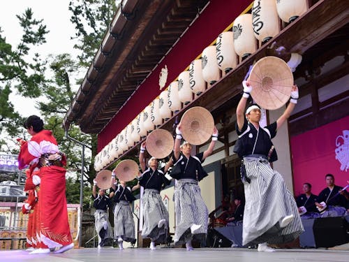 毎年多くのお客様を迎える伝統芸能【城端麦屋祭】