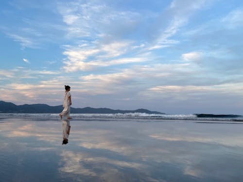 高知のウユニ塩湖とも言われる黒潮町の砂浜