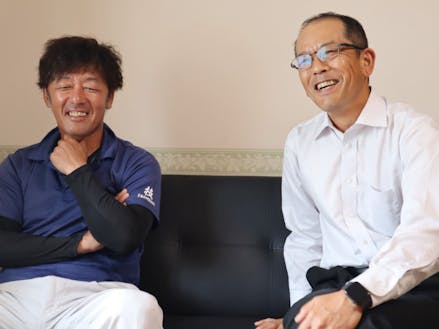 「ファーミライズ株式会社」代表・隅英幸さん（左）と副代表・児玉大介さん（右）