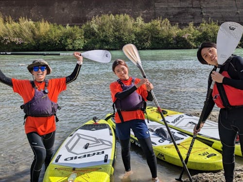 川でのSUP体験インストラクター