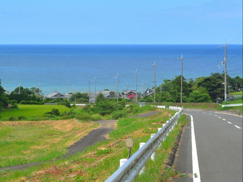 美しい海 雄大な山々 豊かな自然に囲まれた港湾都市です