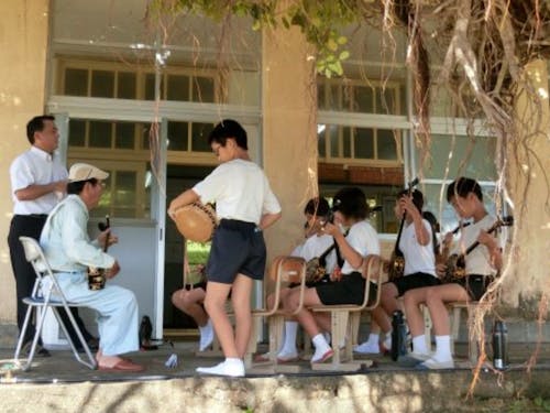 島の子どもたちは元気いっぱい