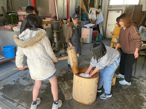 餅つきの様子