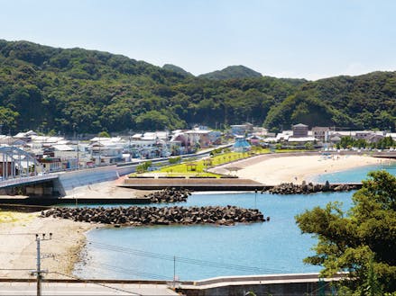 吉野熊野国立公園に指定されている海岸のあるすさみ町