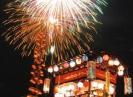 三重県を代表する大淀花火大会と祇園祭　たくさんの観光客も訪れます。