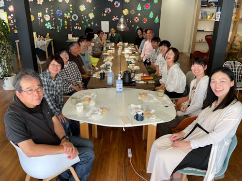 移住者と地域を結ぶ交流の場「朝ごはんの会」の様子