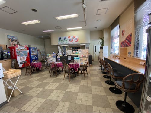 JR余市駅直結!観光協会内物販コーナー②