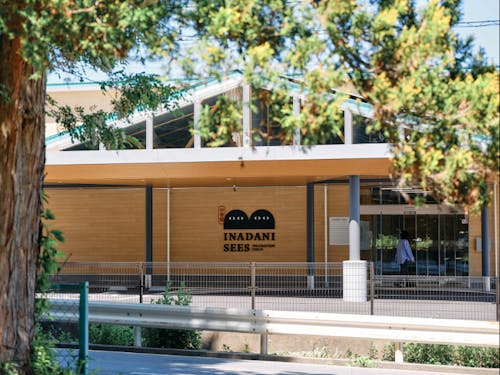 テレワーク拠点inadani sees