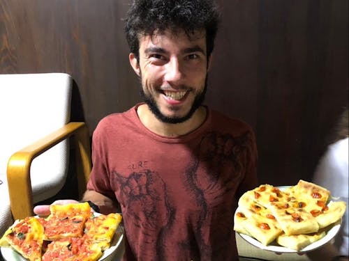 海外の料理をみんなで話しながらつくります