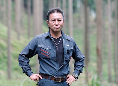 西粟倉百年の森林協同組合を束ね、林業会社・青林の代表も務める青木昭浩氏