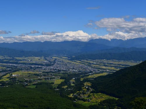 ふたつのアルプスに抱かれた伊那市