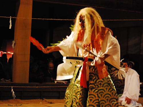 銀鏡神楽は国指定重要無形民俗文化財。地域一丸となって伝統を守ります。