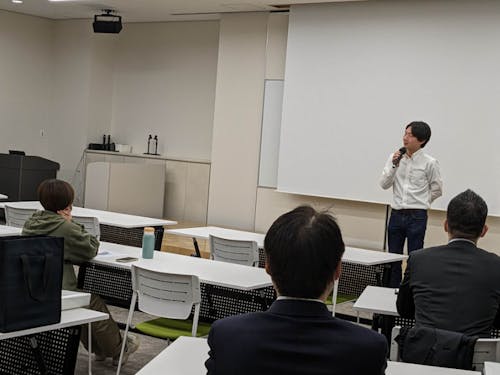 ファシリテーター役を努めます