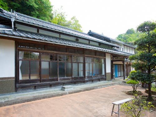 空き家や公営団地など住まいのご案内もしています