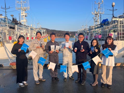 ~ 漁船が並ぶ気仙沼湾とkesemo会員+協力隊 ~