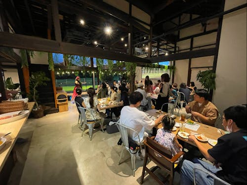 古民家の面影が残るAZUMA36cafeの店内