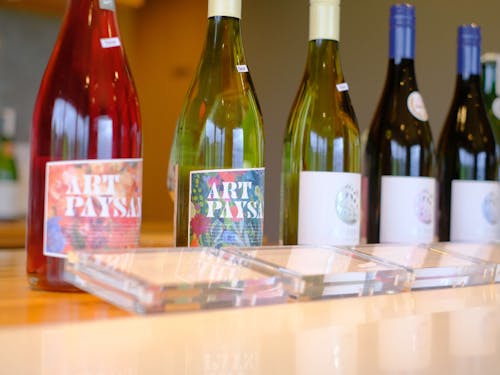 アールぺイザンが提供する見た目もおしゃれなワイン達