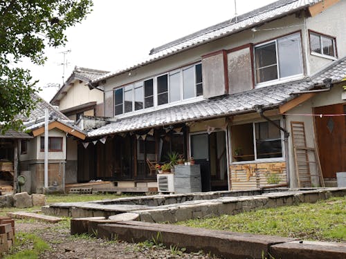 地域の人や移住者、旅行者も気軽に立ち寄って交流できる場「flat」