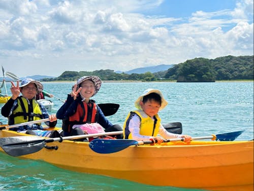 エメラルドグリーンの美しい海