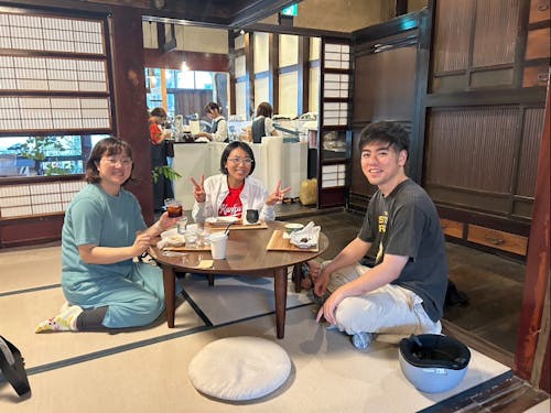 福井県・文化財建造物担当者と共に福井県内を巡る日々(写真は重伝建地区の今庄にて)