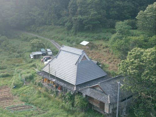 ポツンとシェアハウス