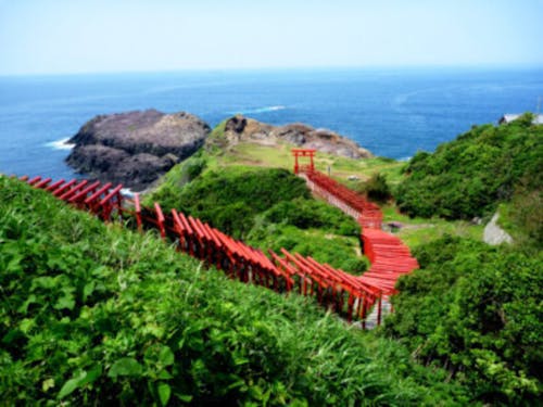 観光客に人気のある元の隅神社