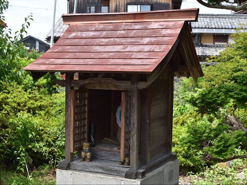 各家の庭先にお地蔵さんが祀られているのは、日本中ここだけ?