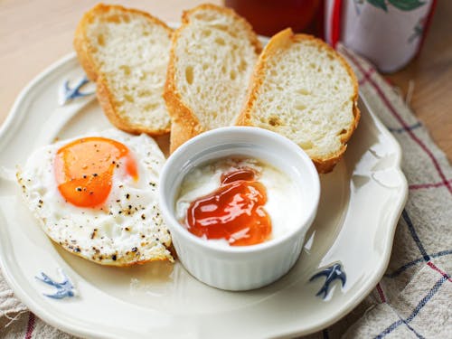 地元産の卵、ジャム、地粉パン。あなたの食卓も変わる。