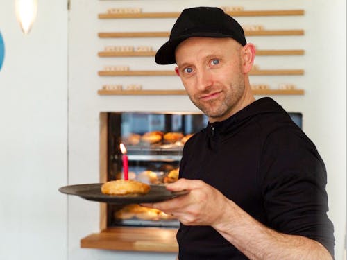 カール・ディアカさん