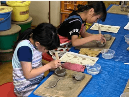 陶芸体験を実施しました