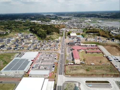 多古台という住宅街の写真です。右下には多古こども園、左下にはスーパーがあります。