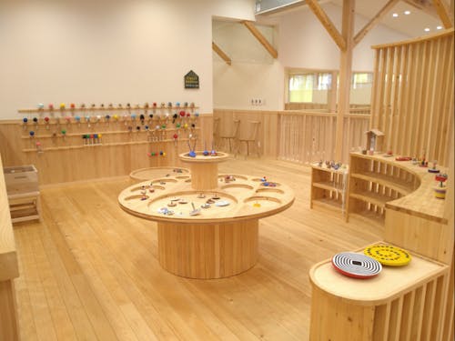 檜原村の森林資源を活用した「檜原 森のおもちゃ美術館」