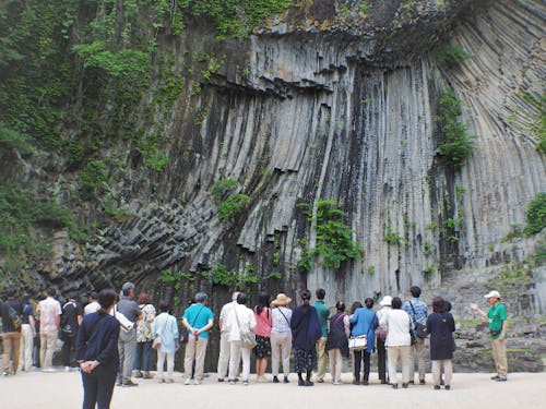 玄武洞公園内のガイド