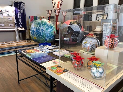 交流館の中では町の観光案内情報を紹介しています。