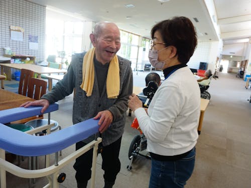 話を聞いたり、聞いてもらったり。