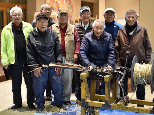 縄ぬい機を復活させた老人会のおっちゃんたち