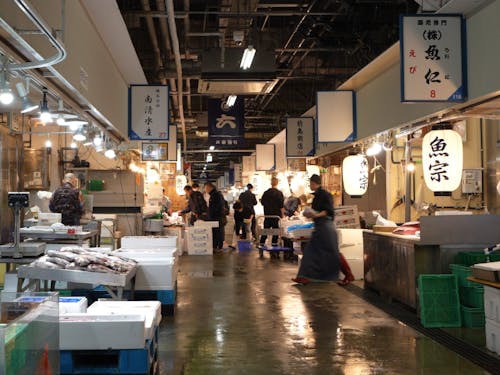 食のプロフェッショナルたちが集まる市場