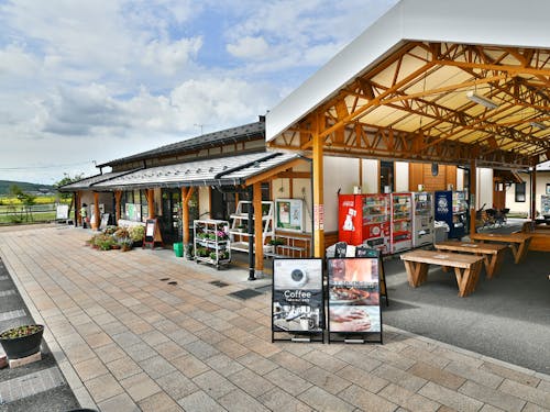 地元のおいしいものが集まる道の駅せせらぎの里こうら