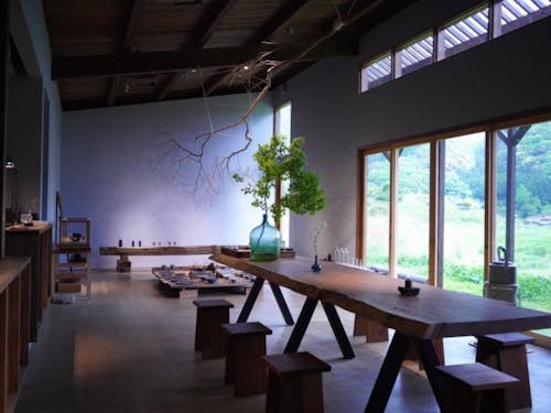 山あいにある、日々の道具を取り扱うギャラリー 【日ト】