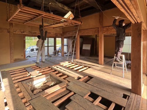 一つ一つの作業に想いがこもる。