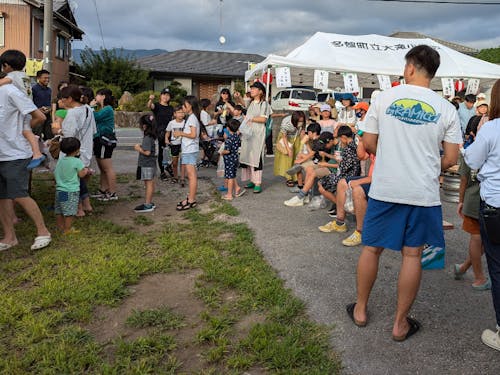 活動拠点前の広場で夏祭りを開催しました