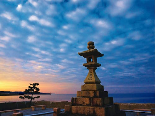 野辺地町指定史跡「浜町の常夜燈」