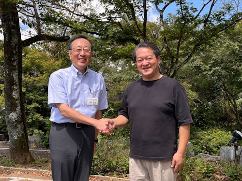 当社経由で仕事と暮らしを変えた河村氏(写真左)と(株)時之栖 庄司代表