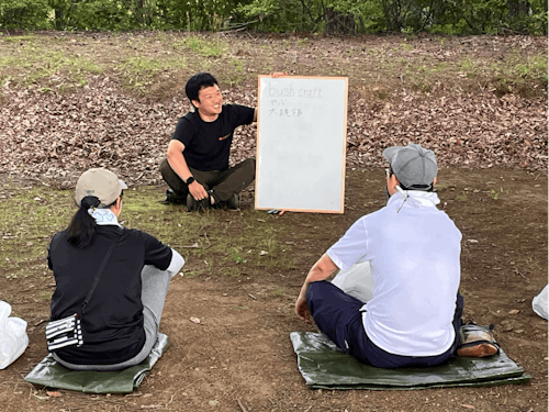 ブッシュクラフト体験の様子