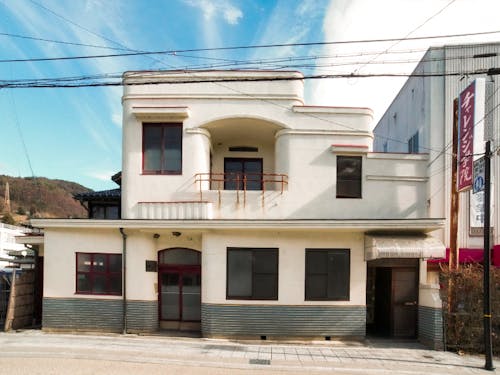 町が新たな移住交流拠点として整備予定の旧矢﨑商店